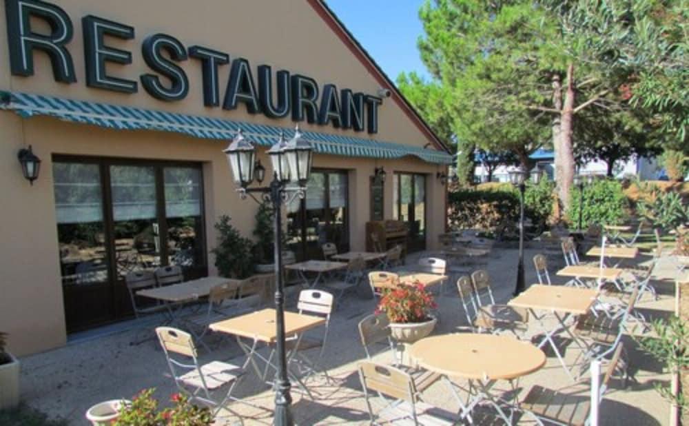 Campanile Beziers A9/A75 Hotel Exterior photo